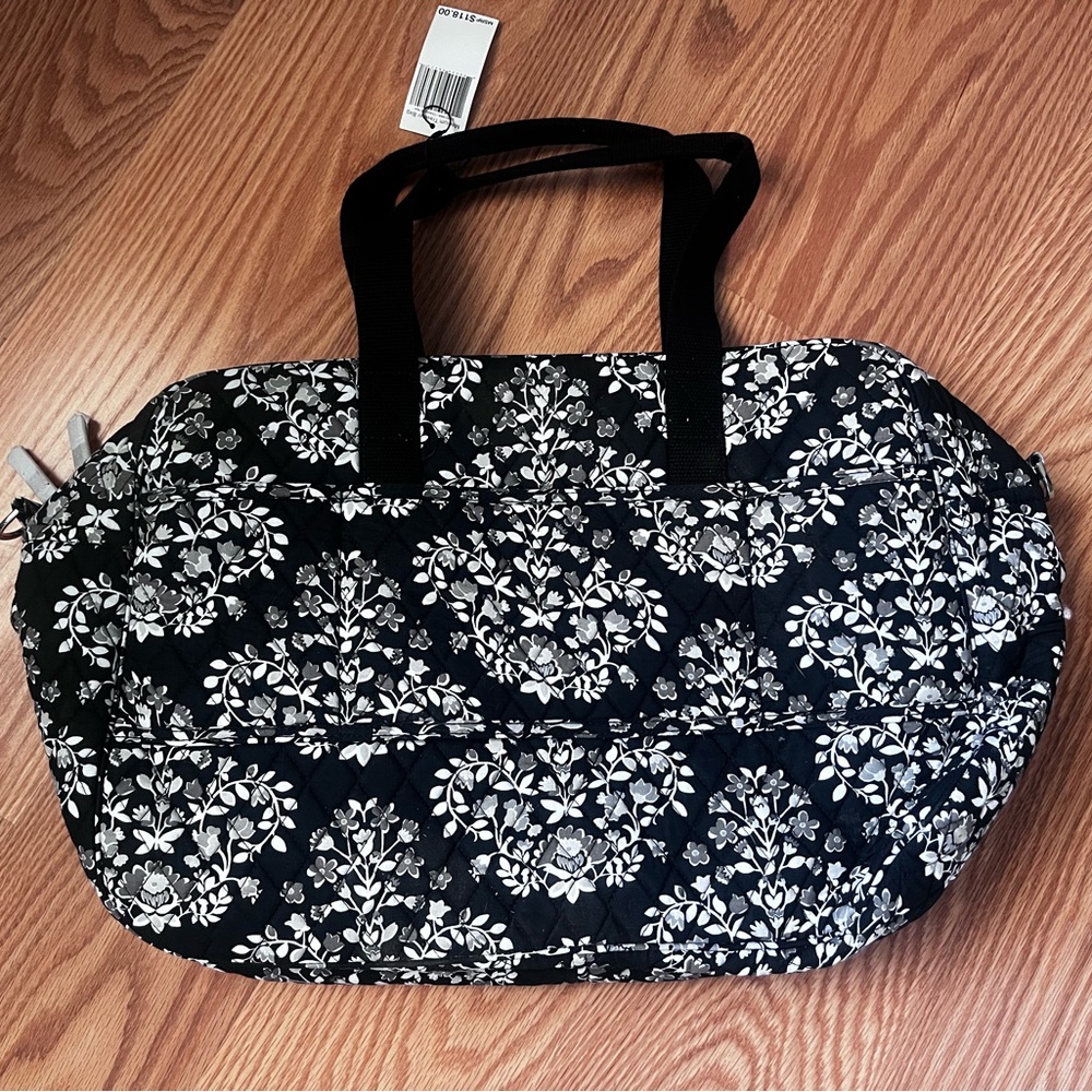 Vera Bradley Medium Traveller/Weekend Bag NWT *price firm*